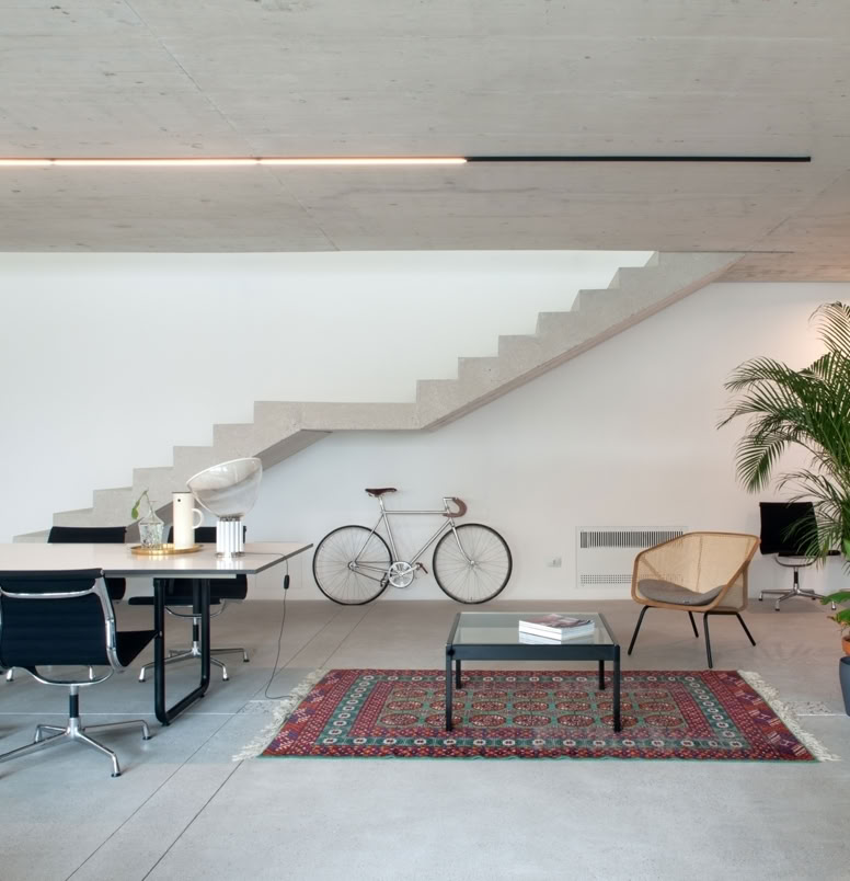 MIDE Architects designs contemporary homes, villas and luxury residences. Discover our Venice studio contacts and book a personalized architectural consultation.