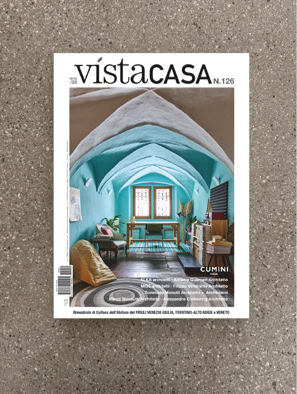 La copertina del magazine di architettura VistaCasa con alcune pagine dedicate allo studio MIDE architetti.