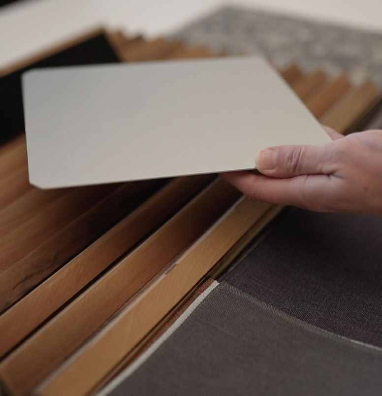 The MIDE architetti team during the selection of materials and finishes for one of its exclusive projects.